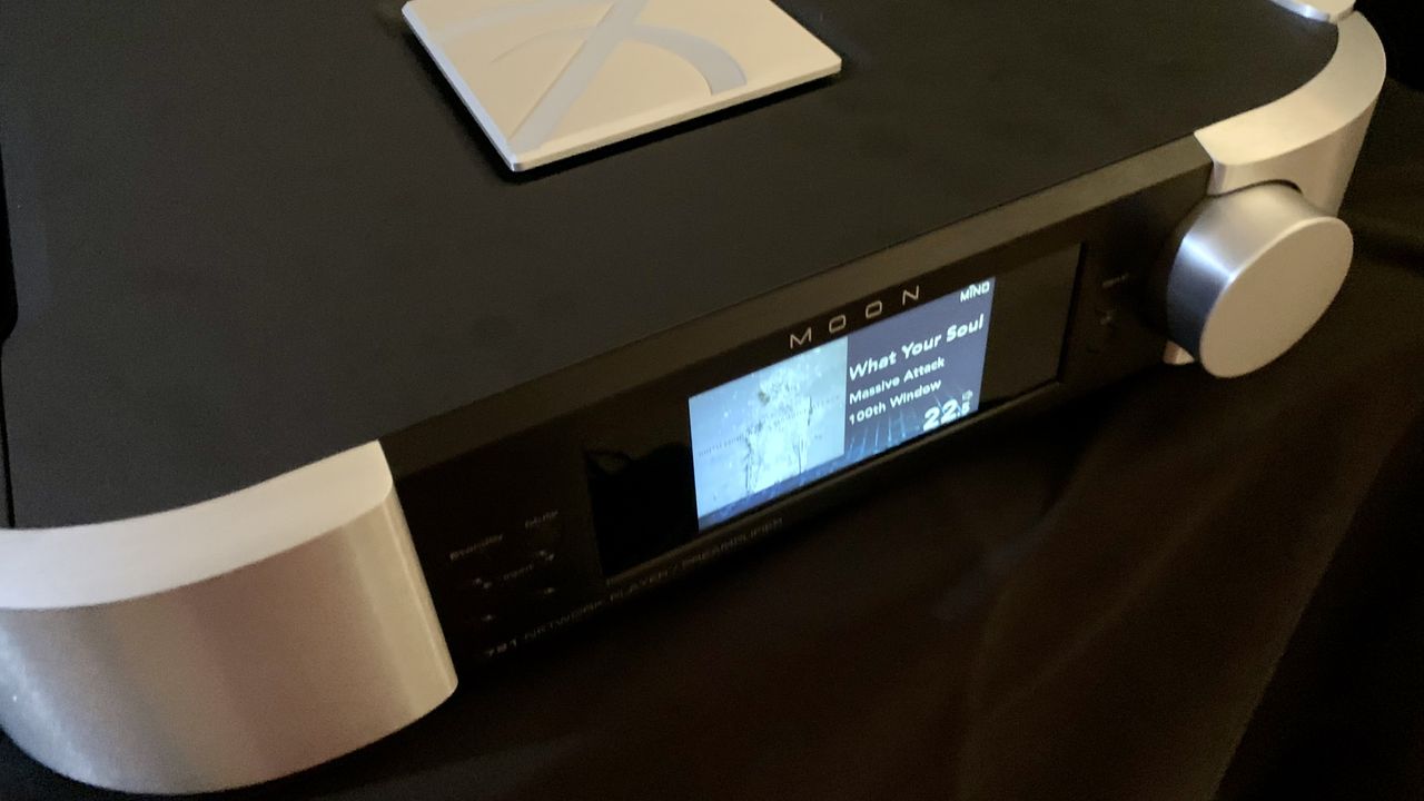 Moon North 791 network player/preamp with front panel screen illuminated