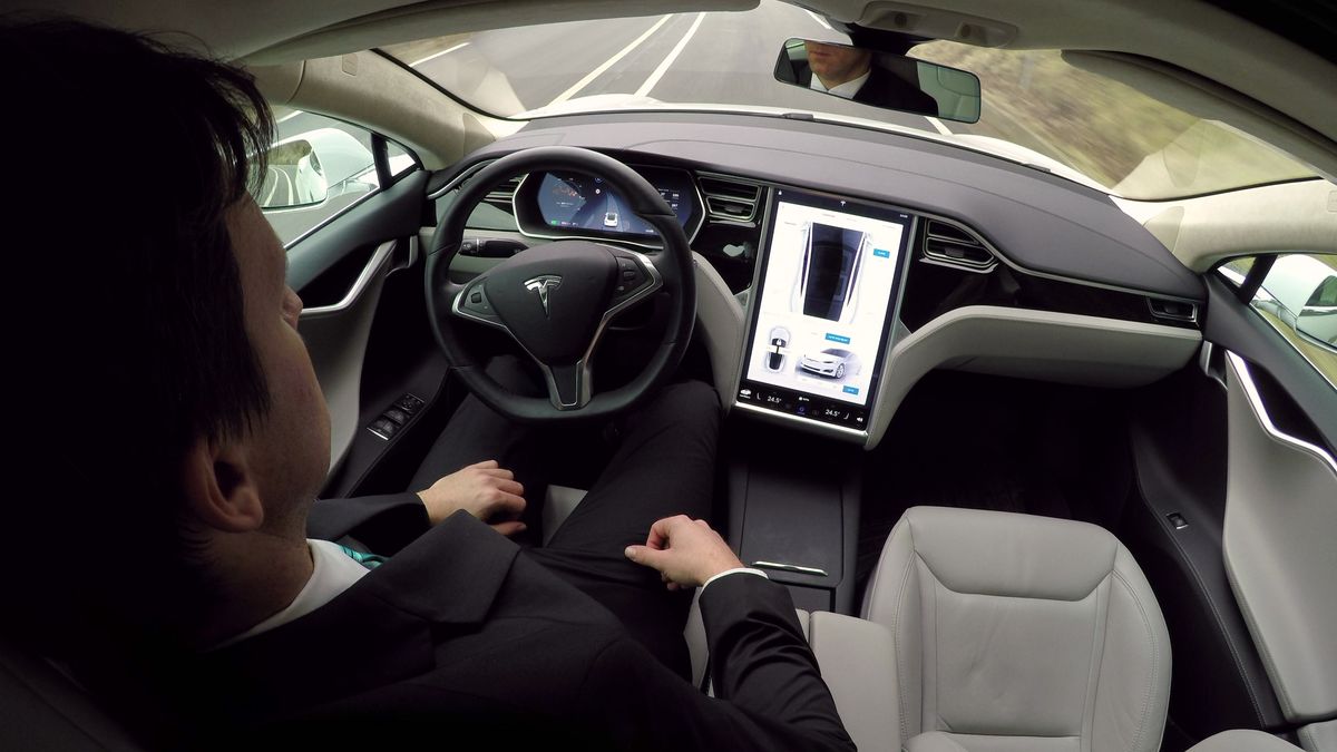 Tesla just halved the cost of its autonomous driving tech in a bid to improve it