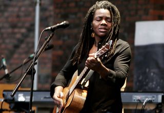 Tracy Chapman Concert in 2006 at Hampton Court Palace in Richmond upon Thames, Great Britain.