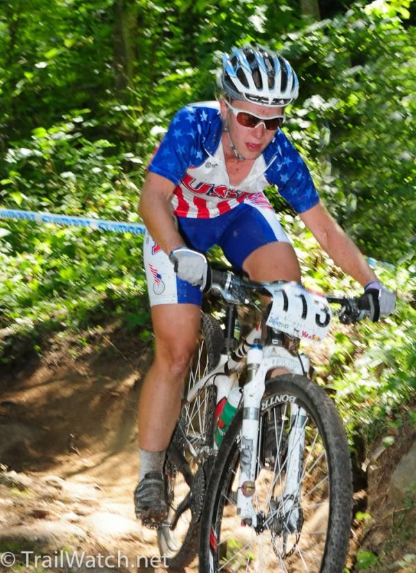 Chloe Forsman (Team USA) descending