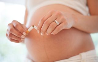 pregnant woman smoking quit
