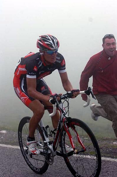 Efimikin riding solo to victory on stage four
