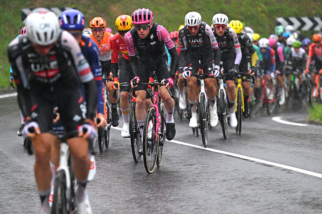 ANTZUOLA, SPAIN - APRIL 11: Jardi Christiaan van der Lee of Netherlands and Team EF Education - EasyPost attacks during the 65th Itzulia Basque Country 2026, Stage 6 a 135.2km stage from Goizper-Antzuola to Bergara / #UCIWT / on April 11, 2026 in Goizper-Antzuola, Spain. (Photo by Tim de Waele/Getty Images)