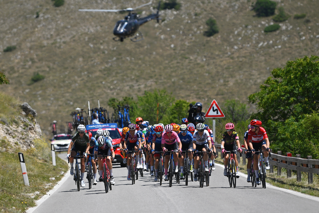 The peloton during stage 8 of the Giro d'Italia Women