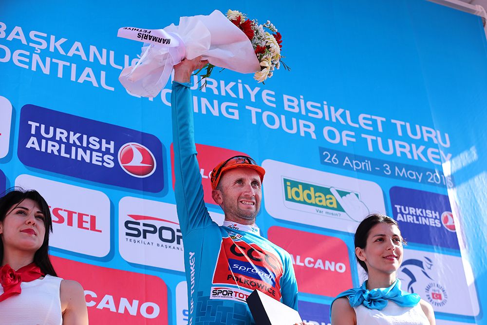 Davide Rebellin (CCC Sprandi Polkowice) leads the race