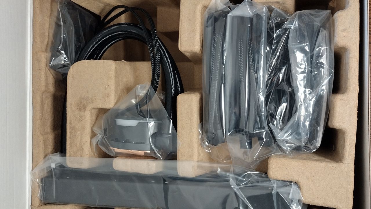 Cooler Master PL240 Flux