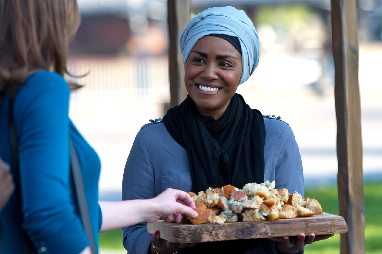 Nadiya Hussain holds freshly baked bread