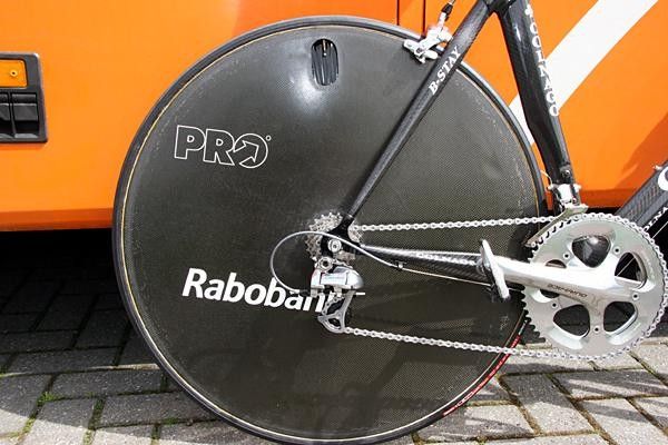 The rear disc wheel