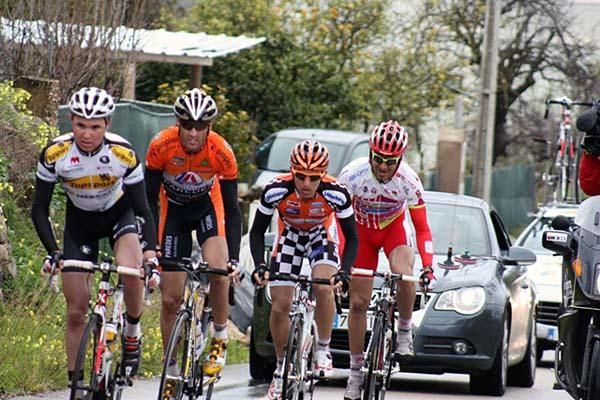 A four-man break containing Pedro Lopes (CC Loul&eacute;), Lu&iacute;s Pinheiro (Boavista), Hugo Sabido (L.A. Rota dos M&oacute;veis) and J&eacute;r&ocirc;me Baugnies (Topsport Vlaanderen - Mercator)