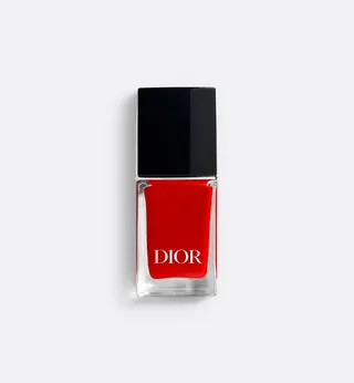 Dior Vernis in 999 Rouge