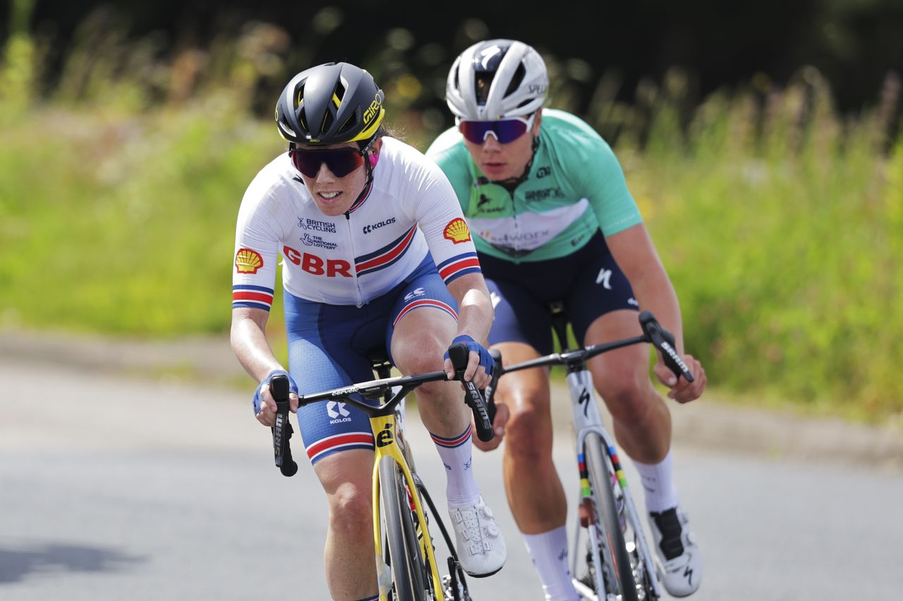 Anna Henderson and Kopecky during the Tour of Britain Women stage 2