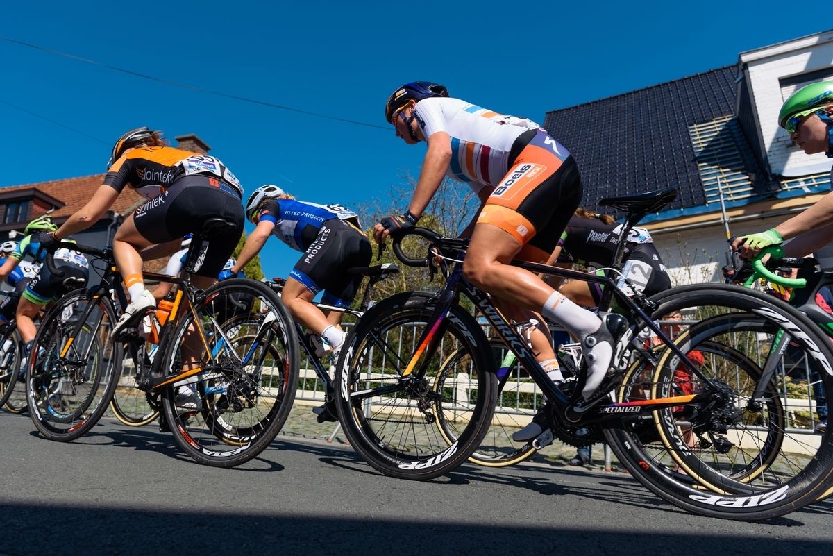 Chantal Blaak (Boels Dolmans) in the WorldTour leader's jersey