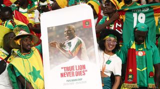 Senegal fans pay tribute to their former midfielder Papa Bouba Diop on the second anniversary of his death ahead of the World Cup clash against Ecuador.