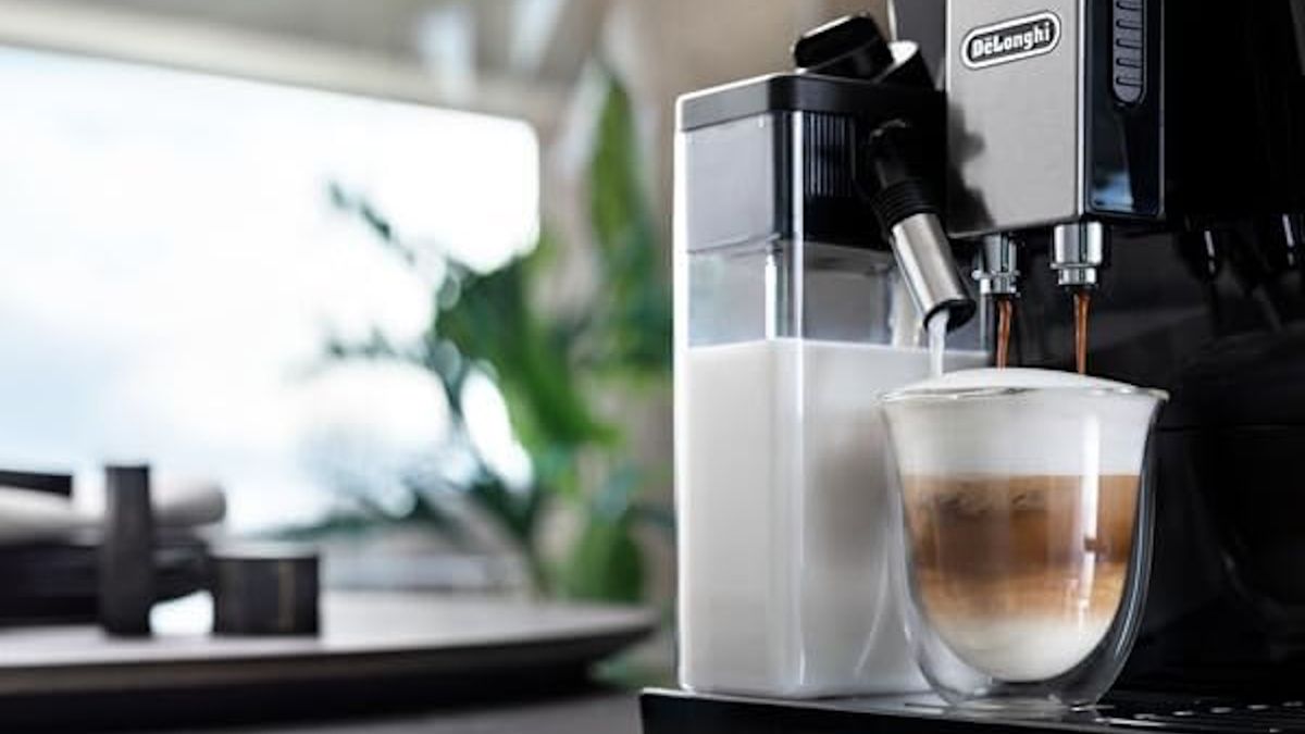 De&#039;Longhi Eletta Cappuccino Espresso Machine 