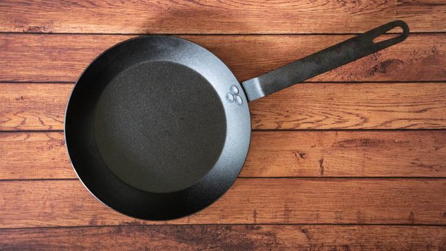 Cast iron vs. carbon steel: What’s the difference? | Tom's Guide