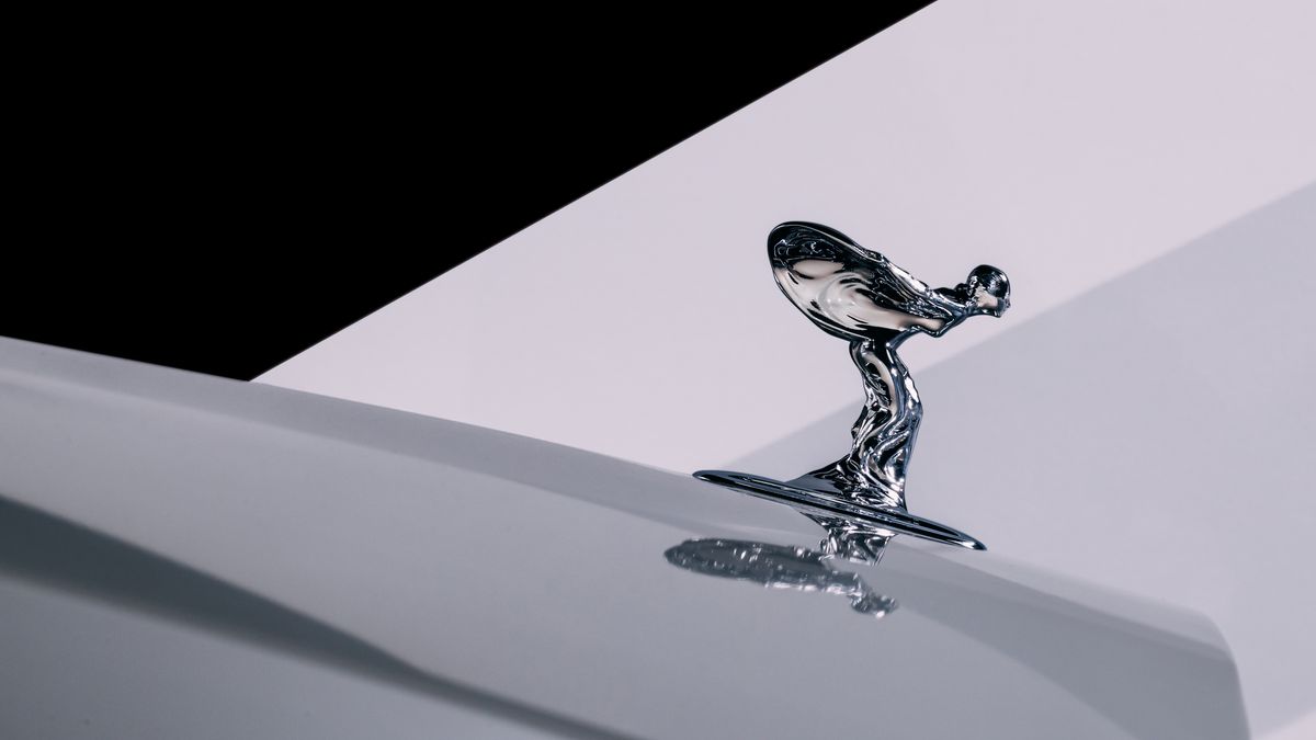 The new Spirit of Ecstasy for Roll's new EVs