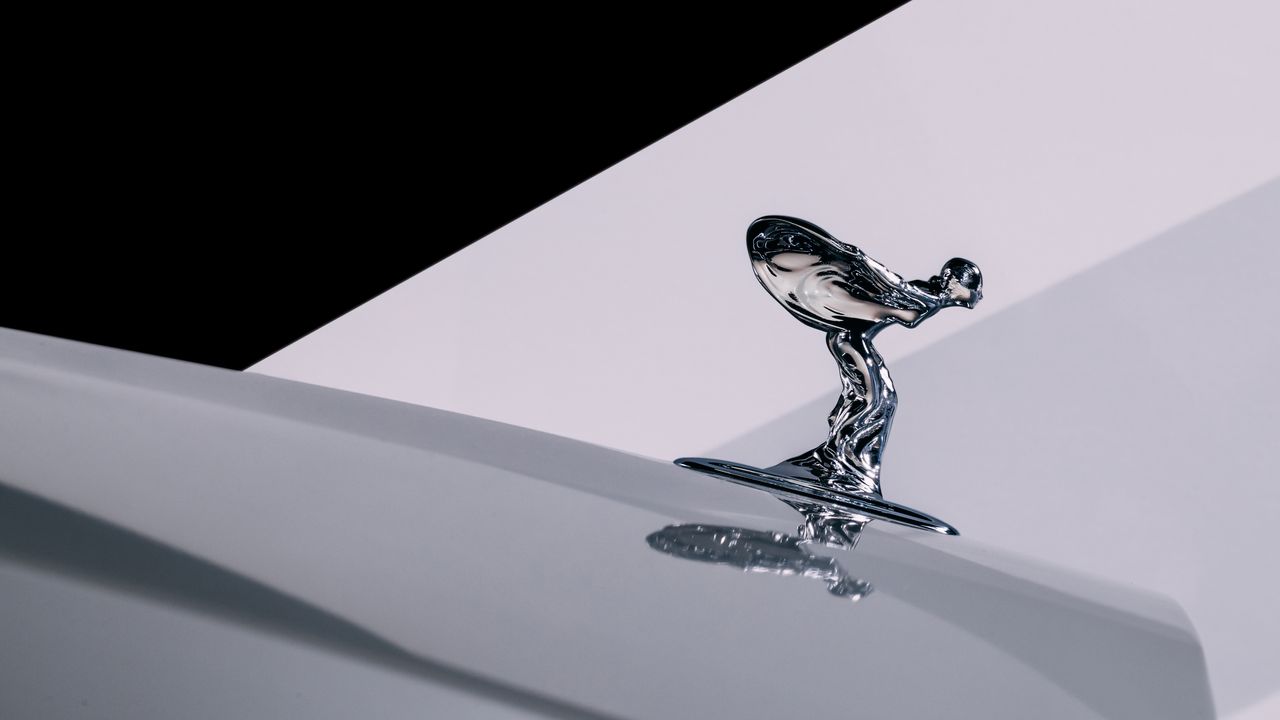 The new Spirit of Ecstasy for Roll's new EVs