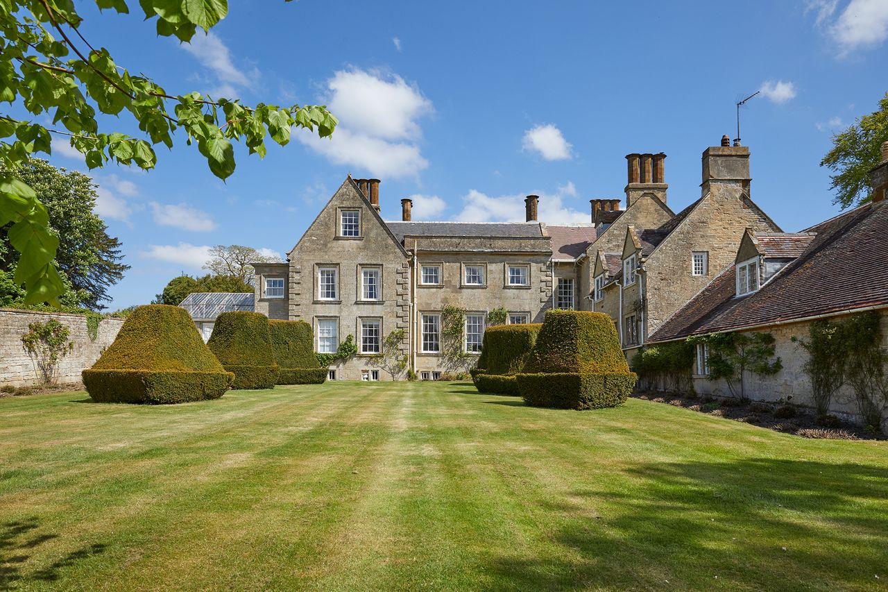 Weston Hall. ©Ben Nicholson / Knight Frank