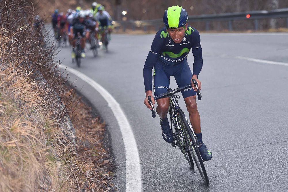 Quintana jumps away with 5km to go.