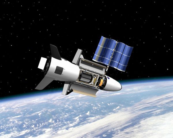 An artist&#039;s illustration of the U.S. Air Force&#039;s X-37B space plane in orbit. 