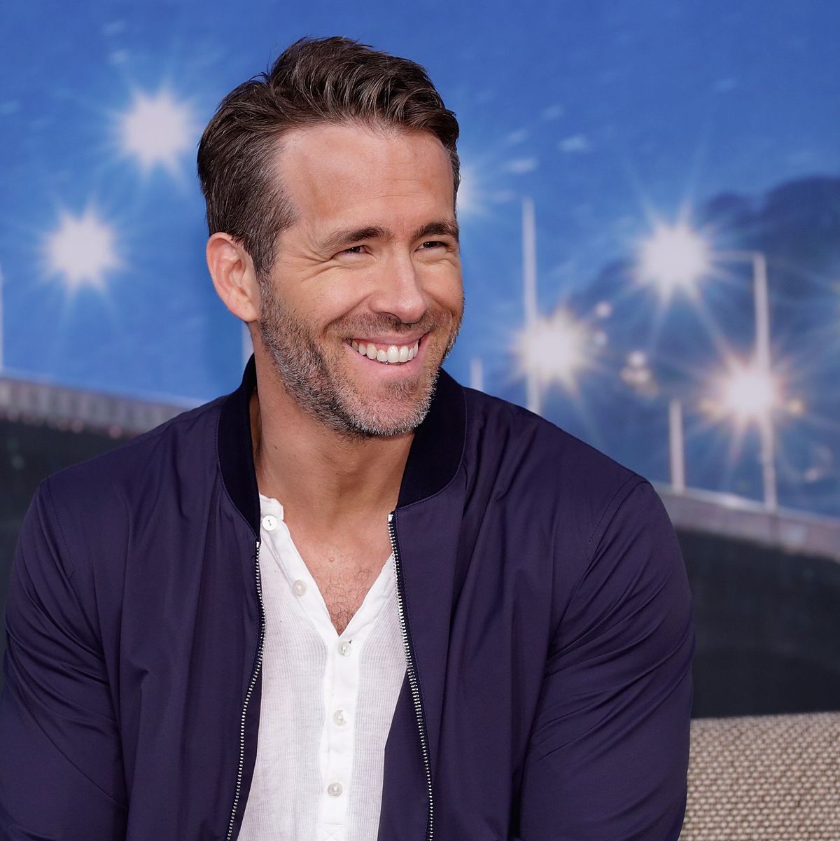 See Ryan Reynolds Dressed As A Unicorn On Koreas King Of Mask Singer Marie Claire 