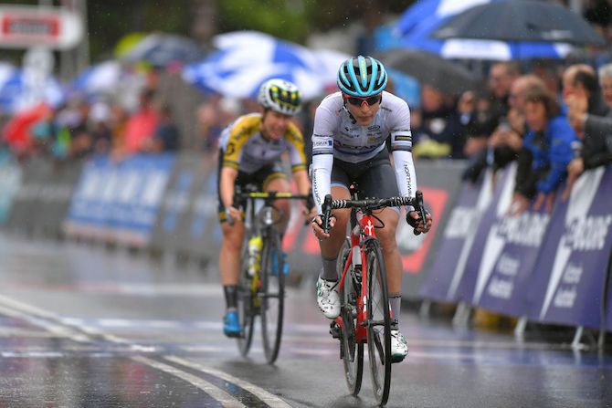 Astana&rsquo;s Arlenis Sierra leads home Amanda Spratt (Mitchelton-Scott) to complete the podium
