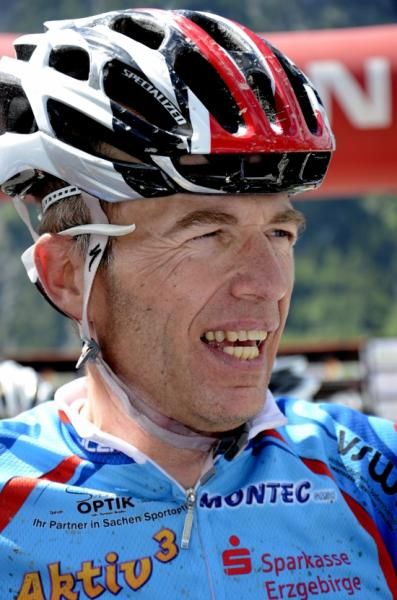 Carsten Bresser (Craft - Rocky Mountain) won the masters race.