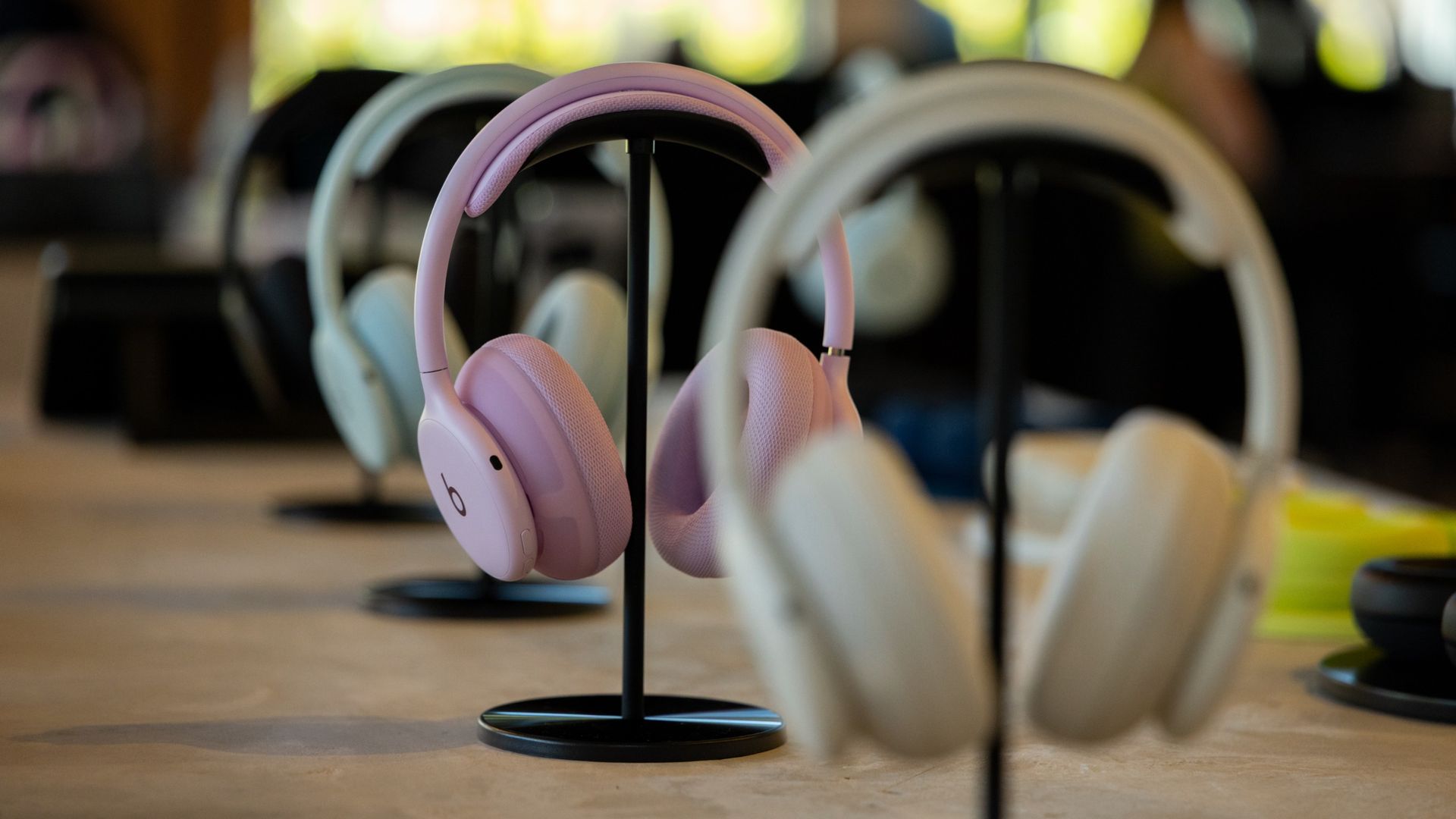 Beats 360 on display