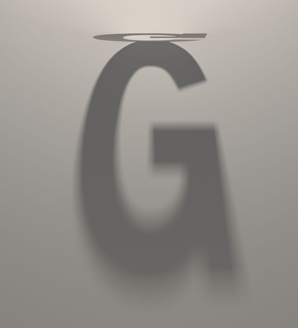 The letter G.