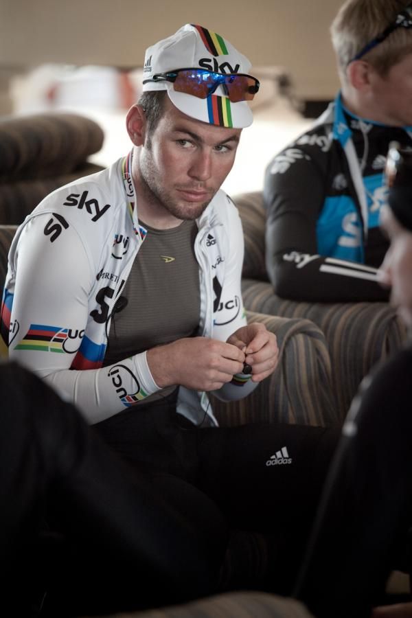 Mark Cavendish gets dressed ahead of the ride