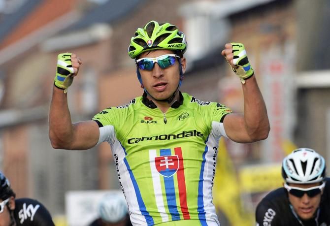 Peter Sagan (Cannondale) takes the win