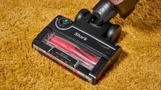 Floorhead on the Shark Stratos Pet Pro Upright Vacuum