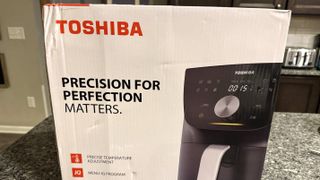 Toshiba 7.7 QT Air Fryer box