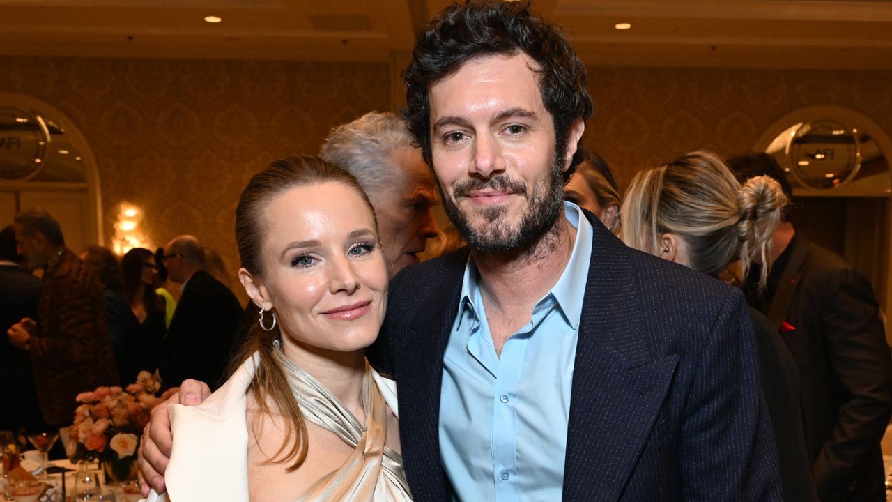 Kristen Bell and Adam Brody are costars on Netflix&#039;s Nobody Wants This