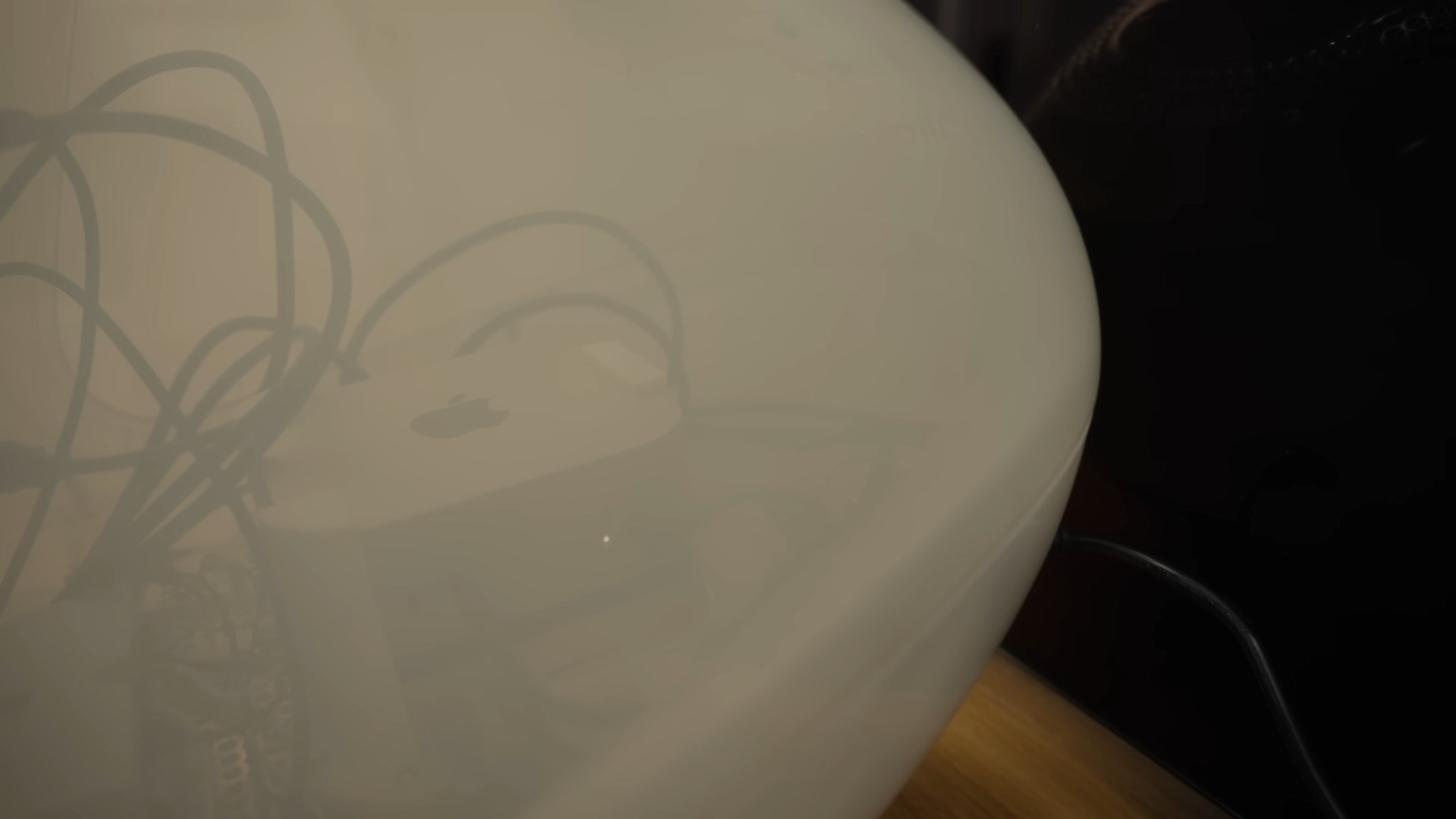 cable spaghetti in the M4 iMac G3