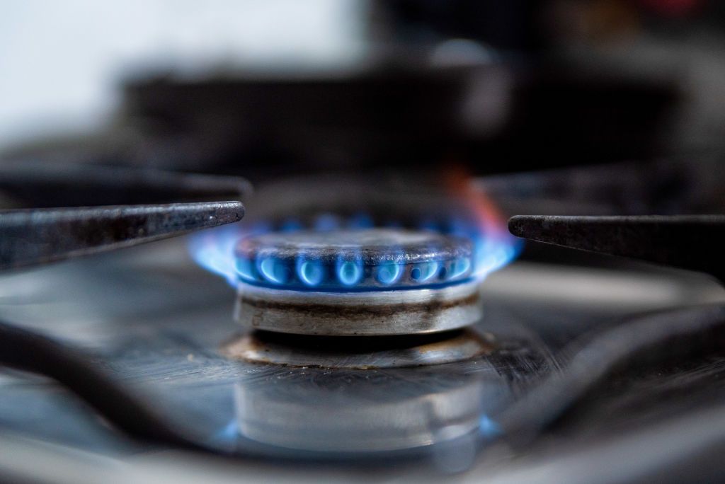 Gas stove