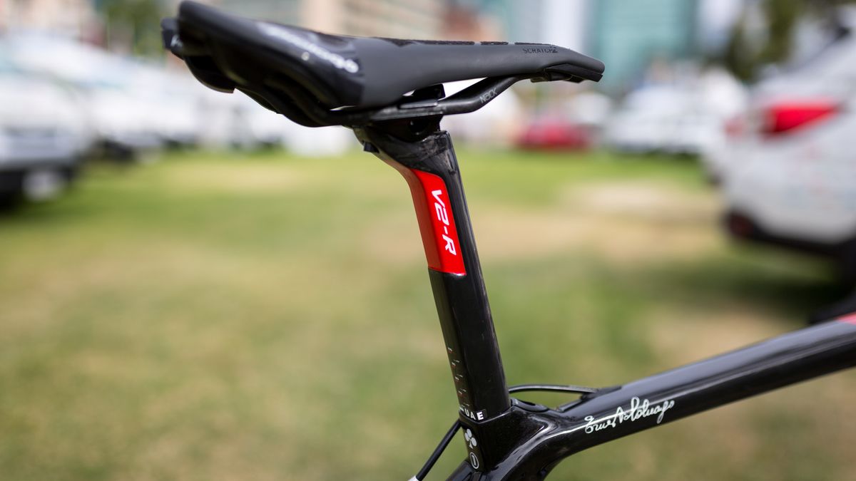The aero frameset has a frame specific seatpost in the common D profile