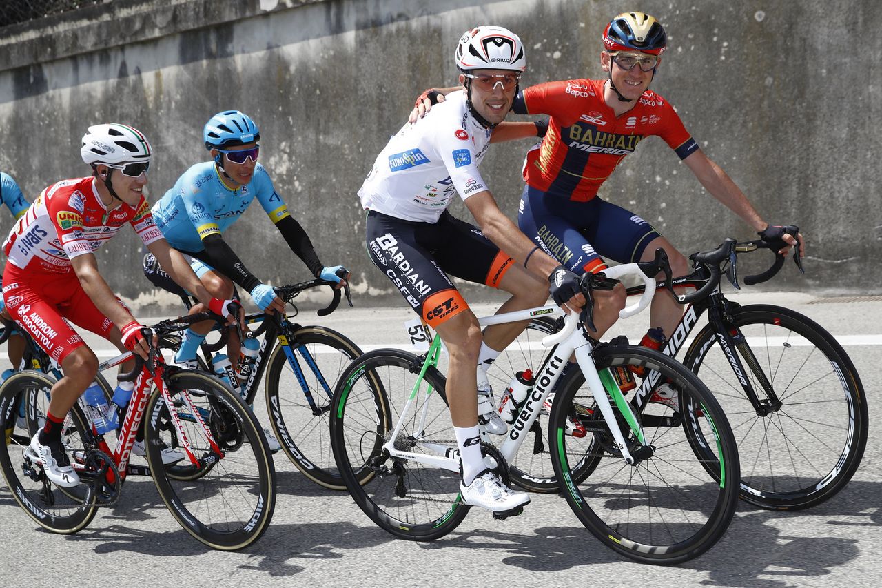 White jersey Giovanni Carboni (Bardiani-CSF)