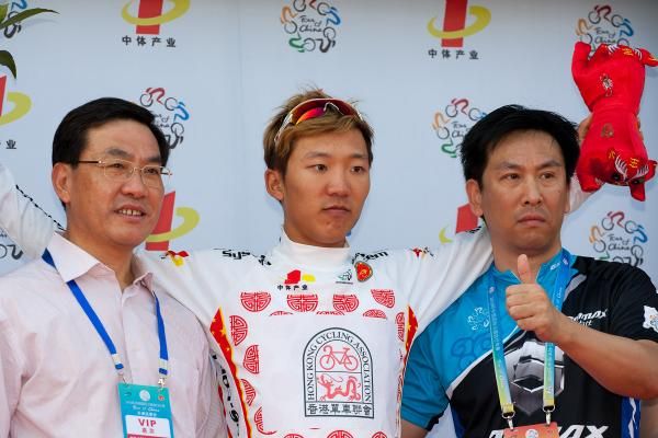 King Wai Cheung (Hong Kong) kept the polka dot jersey.