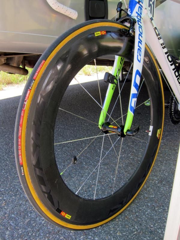 An 80mm-deep Mavic Cosmic carbon tubular wheel was fitted to the front of Ivan Basso's (Liquigas-Cannondale) spare machine.