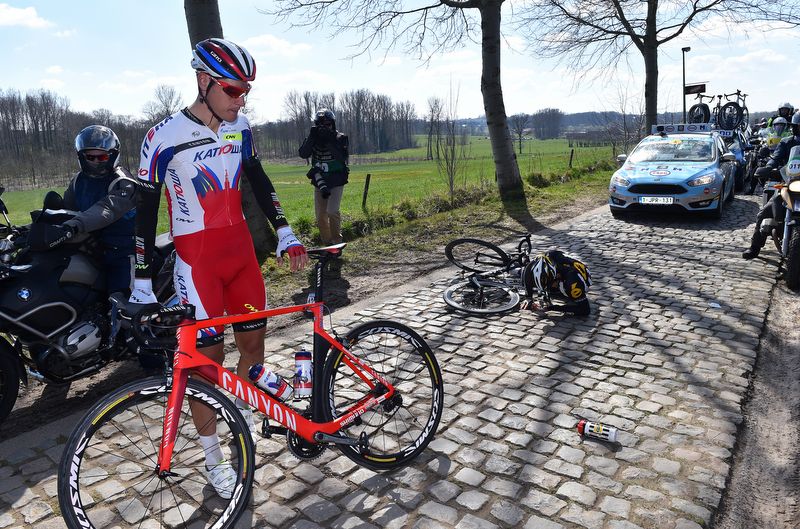 Jacopo Guarnieri (Katusha) waits for the team car