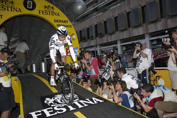 2008 Tour champion Carlos Sastre (Cervelo TestTeam) starts the stage one time trial in Monaco.