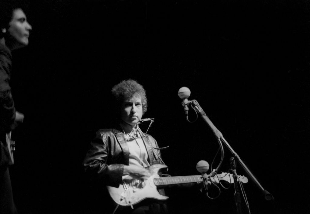 Bob Dylan electrified the music industry &ndash; playing an electric guitar for the first time on stage on July 25, 1965 in Newport, Rhode Island.