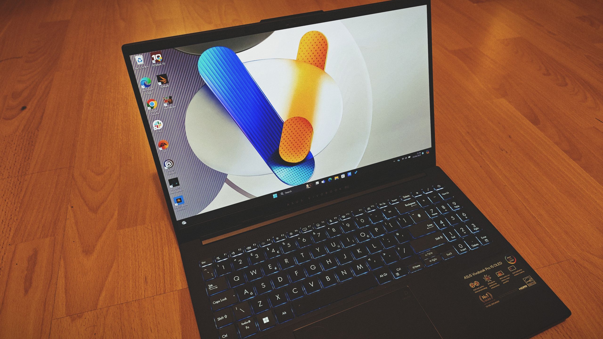 Windowsノート本体 ASUS Vivobook Pro 15 OLED Vivobook Pro 15 OLED (M3500, AMD Ryzen 5000 Series) | VivoBook