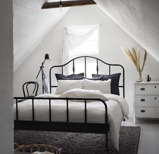Guest Bedroom Ideas - loft bedroom