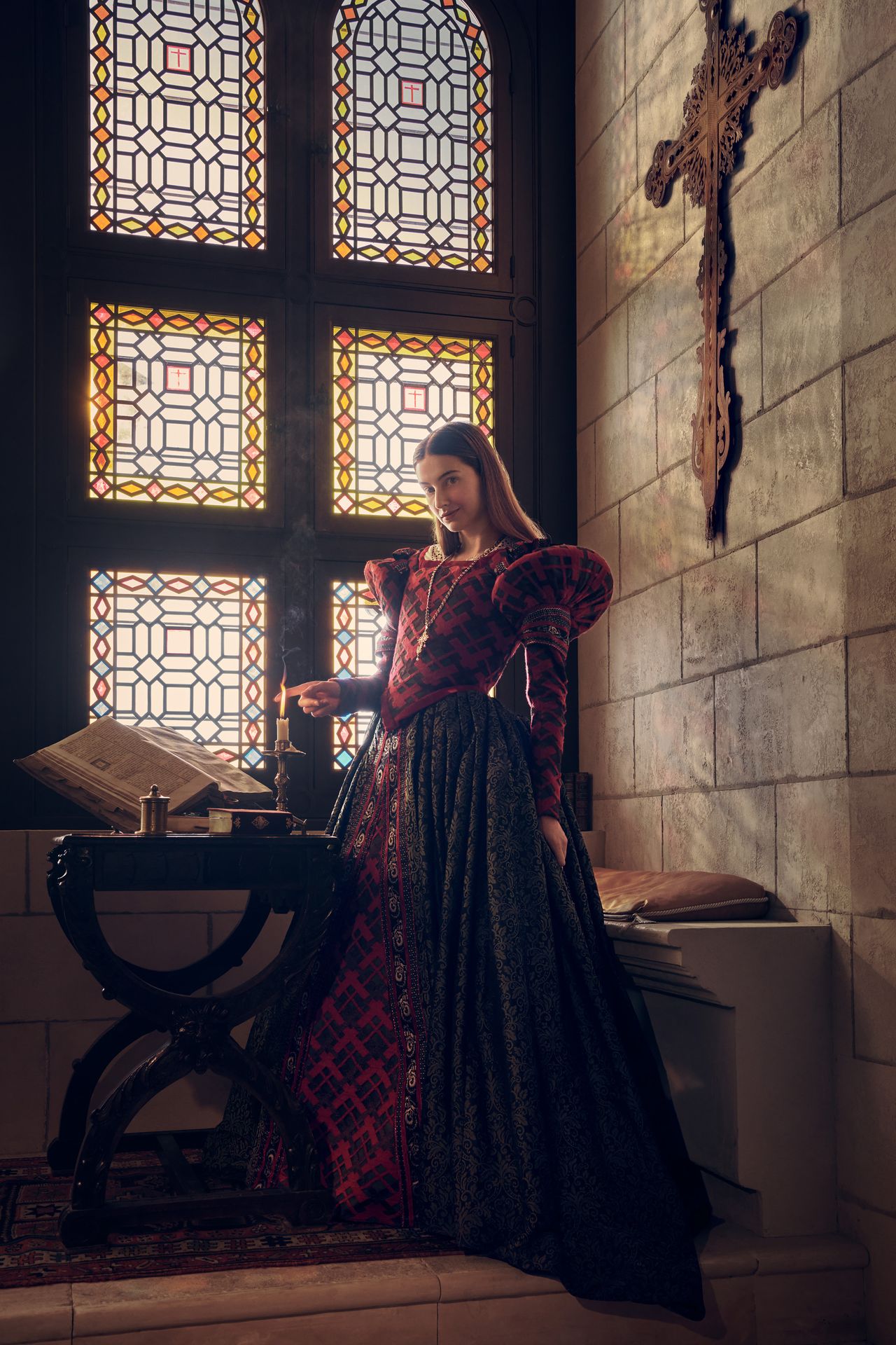 The Serpent Queen season 1
