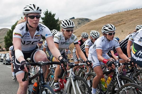 The peloton on a small climb early in the stage.