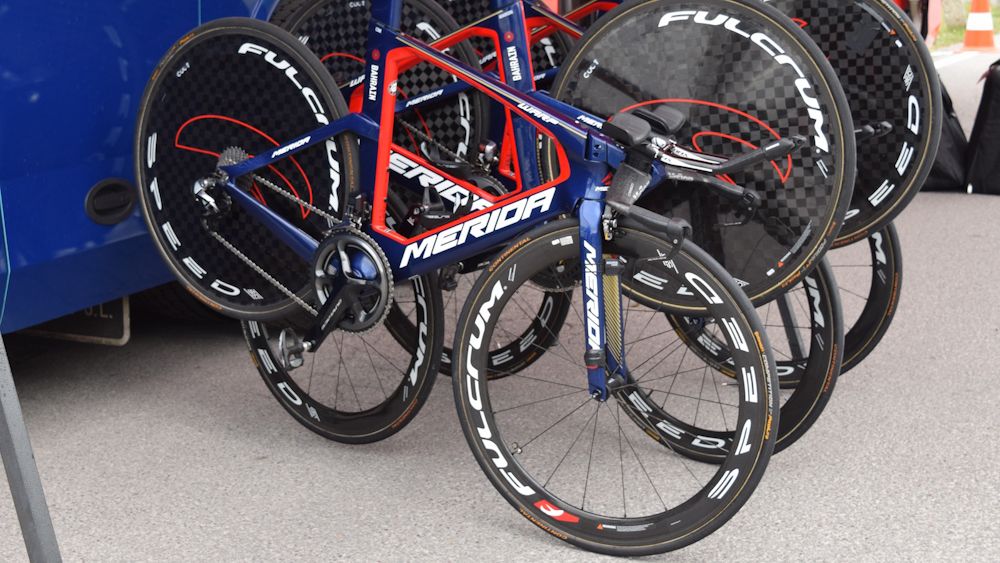 Bahrain-Merida's bikes were equipped with a combination of Shimano Dura-Ace 9100 cranksets and Dura-Ace 9000 with SRM powermeter cranks