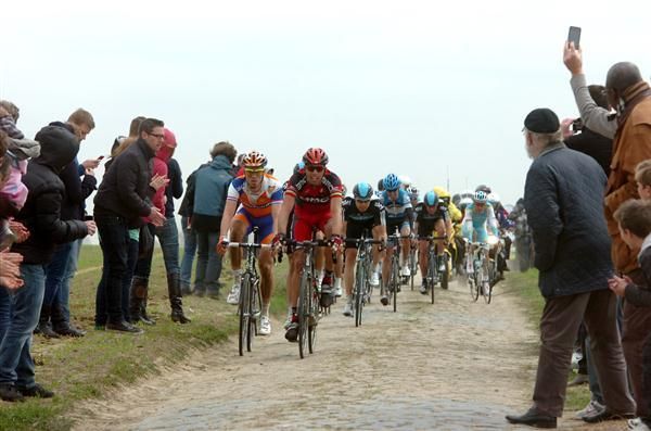 Alessandro Ballan (BMC) and Lars Boom (Rabobank)