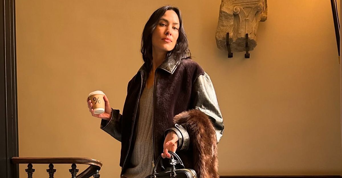 Everyone Stylish in Paris Is Suddenly Wearing This 2025 Color Pairing to Avoid